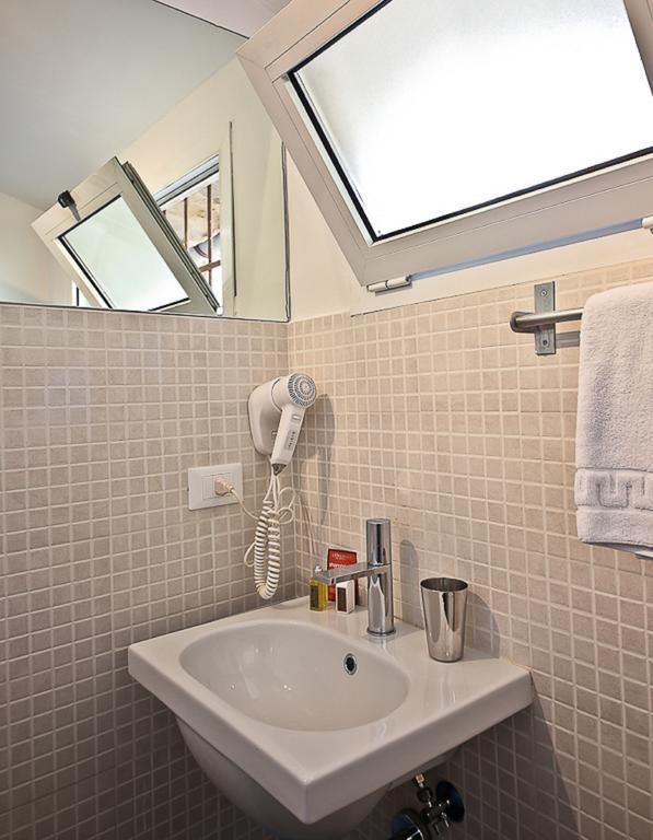 Pinzochere Mansarda Apartment Florence